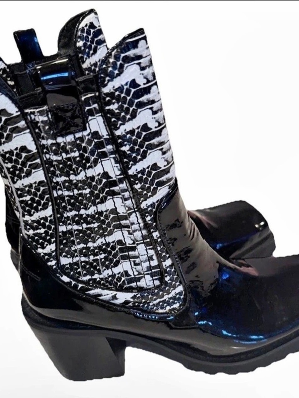 Jeffery star Ankle Boots Black & White Snake Print